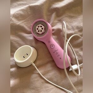Clarisonic Pink Facial Cleansing Device